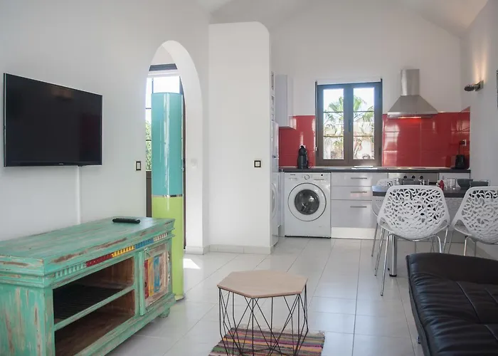 Charming And Cosy Chalet Caleta De Fuste